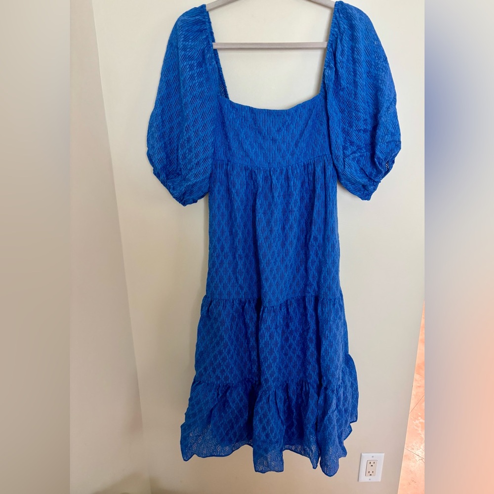 Amanda Uprichard Maisie Blue Textured Tiered Puff Sleeve Flowy Midi Dress - Picture 2 of 5
